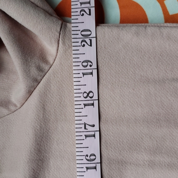 Pink embroidered blossoms top - Picture 9 of 11